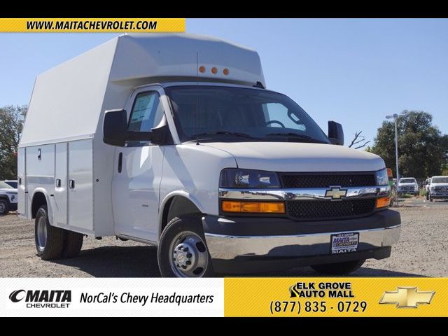 2024 Chevrolet Express Base