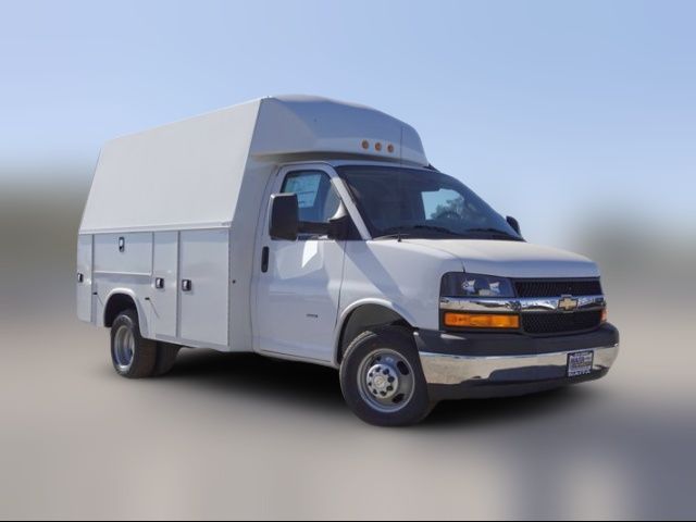 2024 Chevrolet Express Base