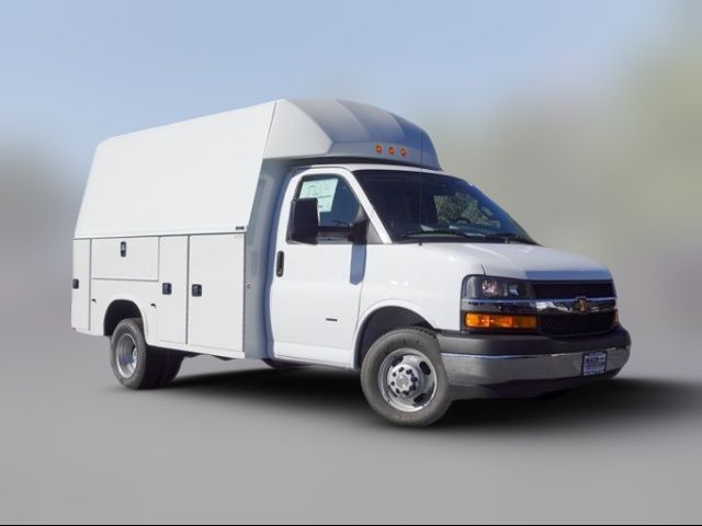 2024 Chevrolet Express Base