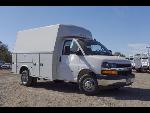 2024 Chevrolet Express Base