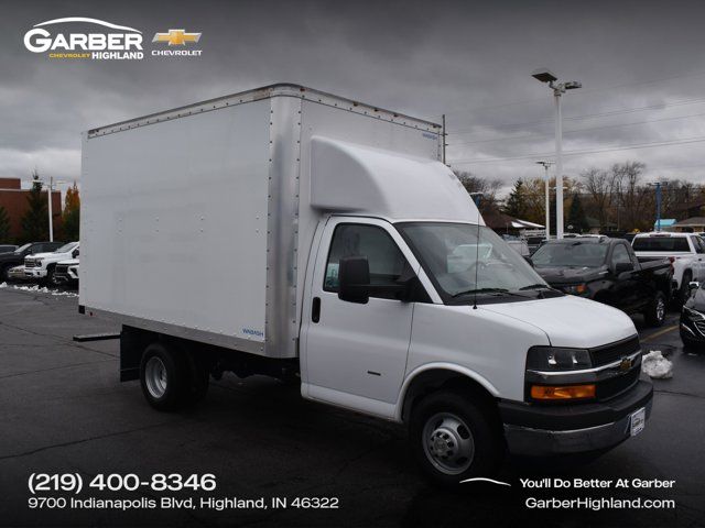 2024 Chevrolet Express Base