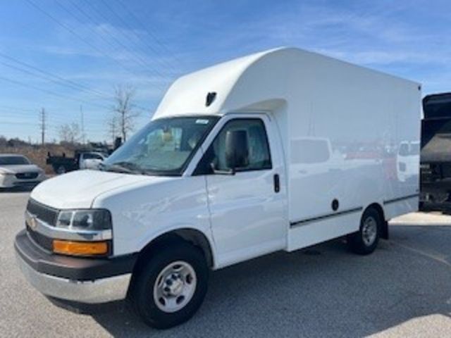 2024 Chevrolet Express Base