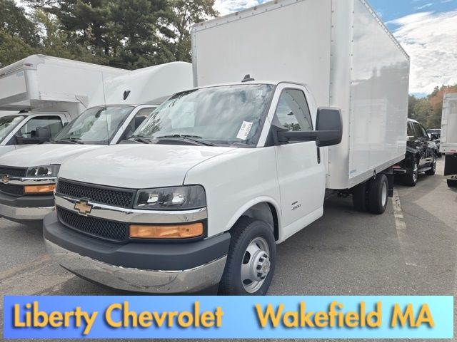 2024 Chevrolet Express Base