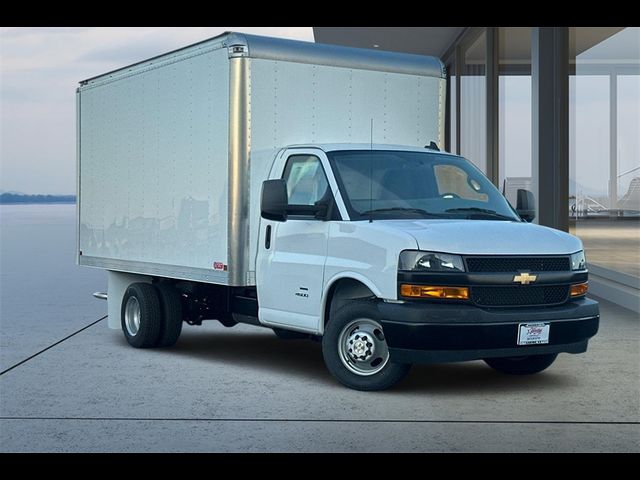 2024 Chevrolet Express Base