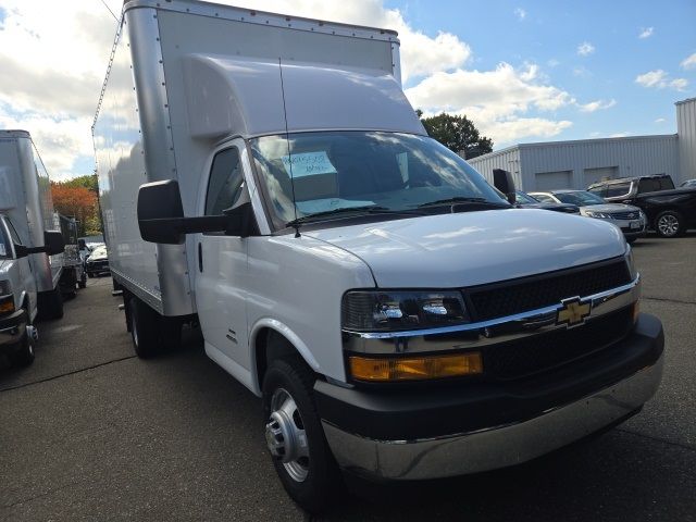2024 Chevrolet Express Base