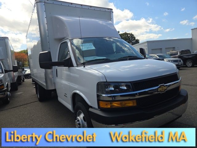 2024 Chevrolet Express Base