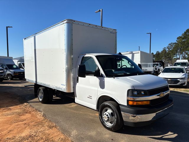 2024 Chevrolet Express Base
