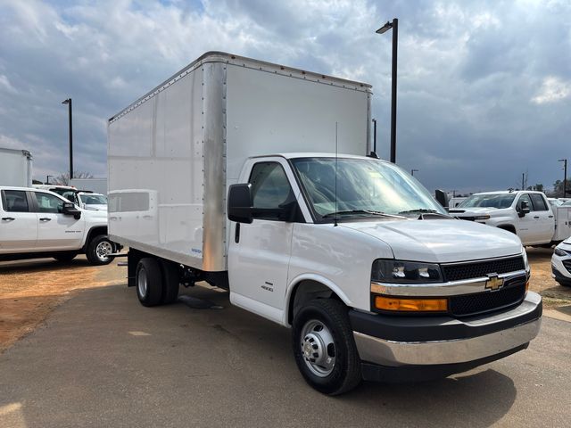 2024 Chevrolet Express Base