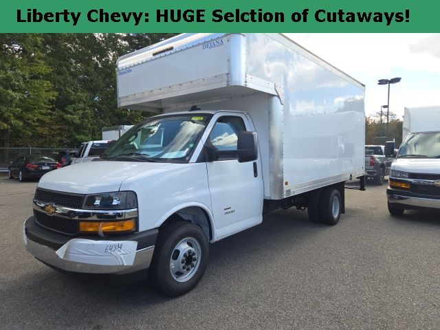 2024 Chevrolet Express Base