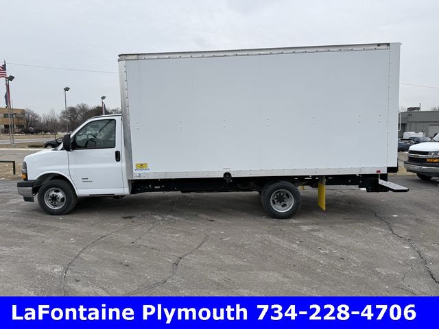 2024 Chevrolet Express Base