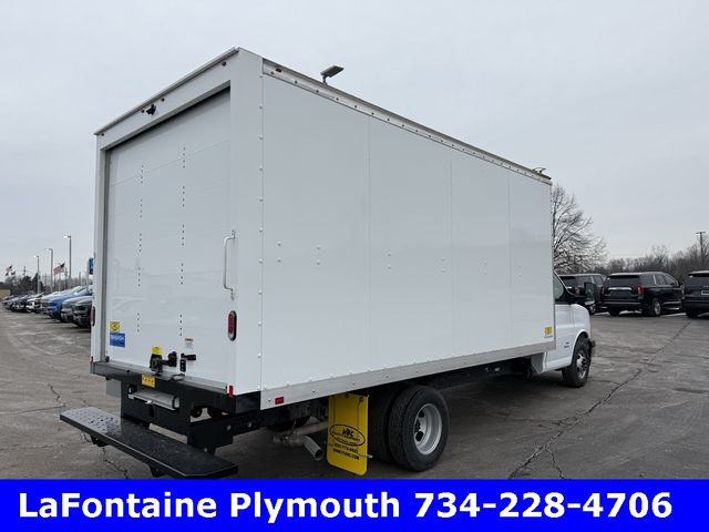 2024 Chevrolet Express Base
