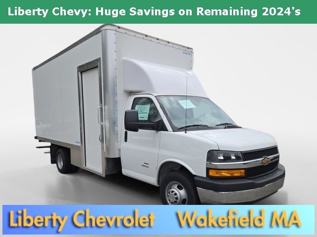 2024 Chevrolet Express Base