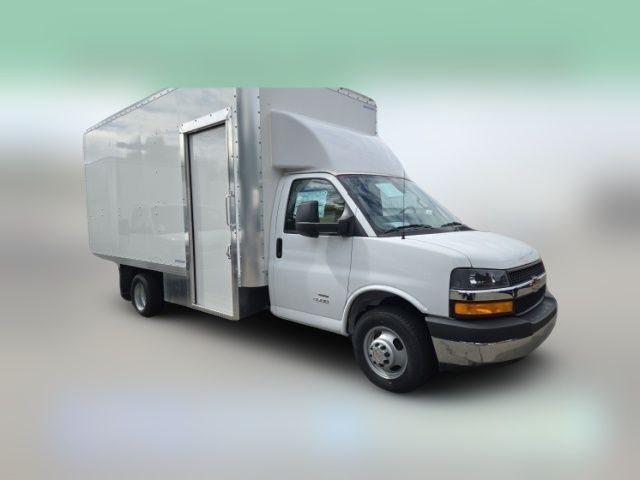 2024 Chevrolet Express Base