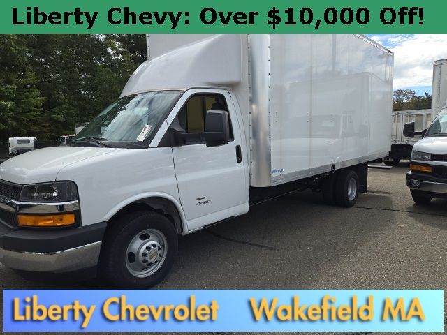 2024 Chevrolet Express Base