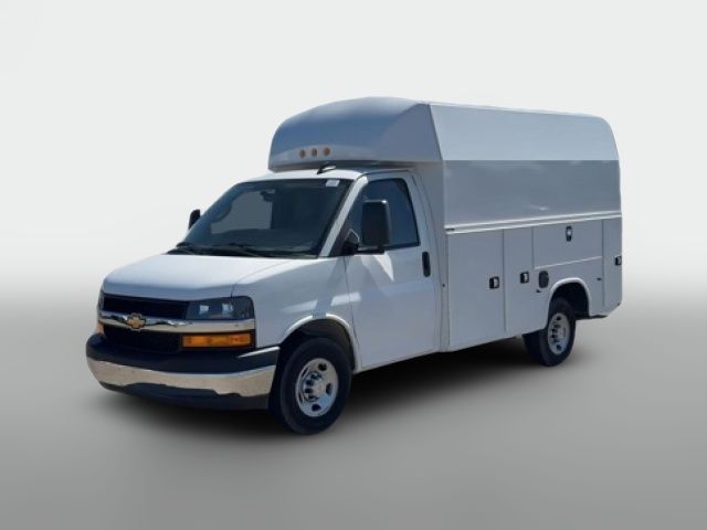 2024 Chevrolet Express Base