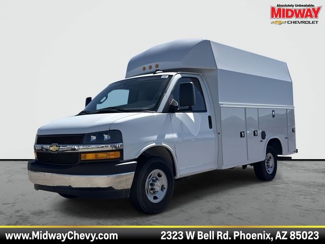 2024 Chevrolet Express Base