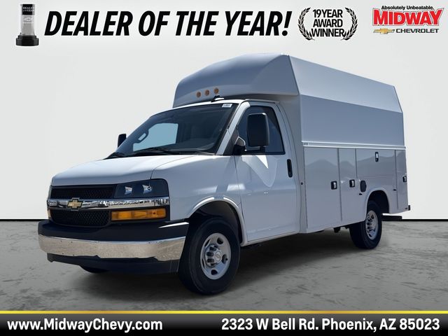 2024 Chevrolet Express Base