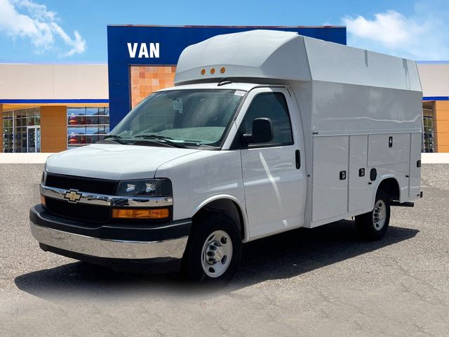 2024 Chevrolet Express Base