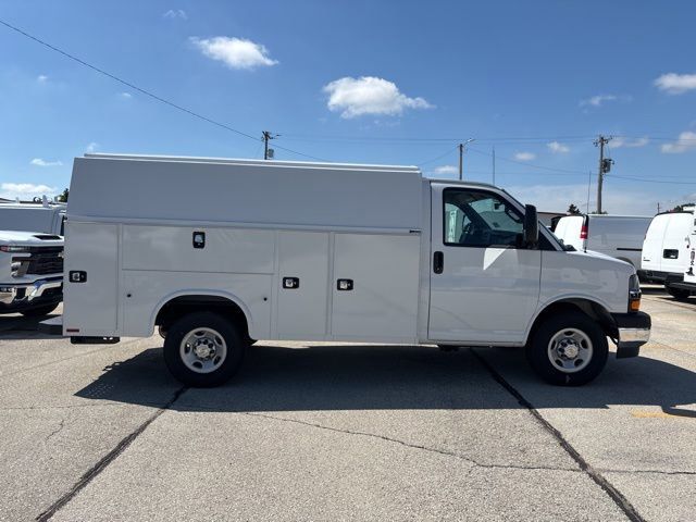 2024 Chevrolet Express Base