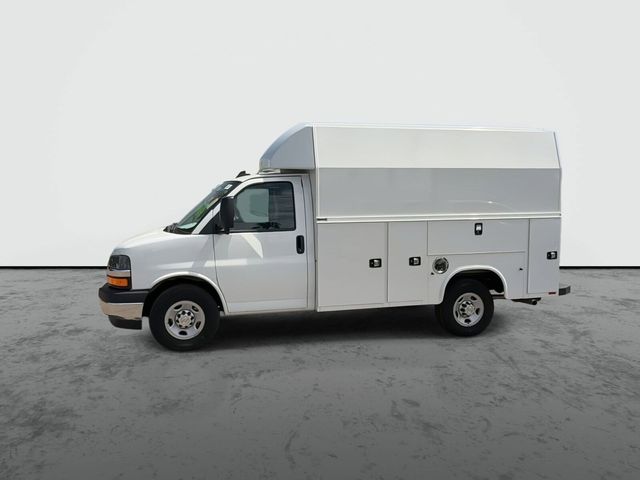 2024 Chevrolet Express Base