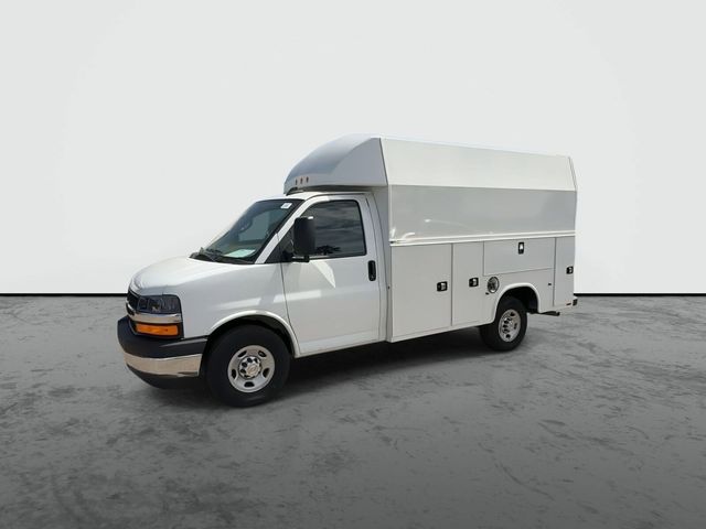 2024 Chevrolet Express Base