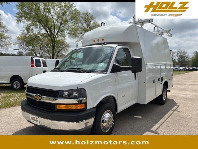 2024 Chevrolet Express Base