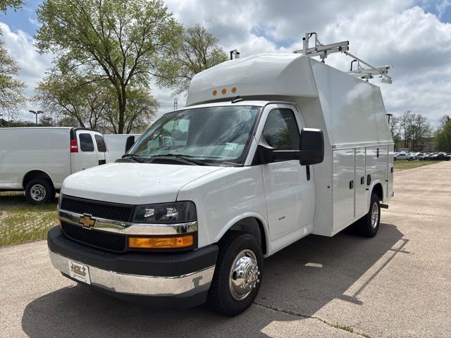 2024 Chevrolet Express Base