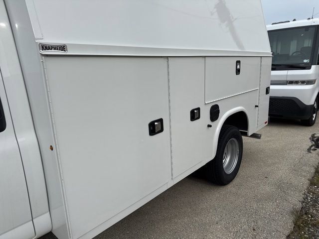 2024 Chevrolet Express Base