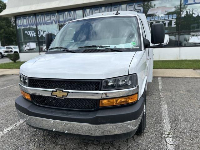 2024 Chevrolet Express Base