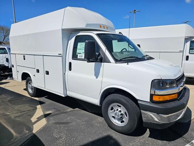 2024 Chevrolet Express Base