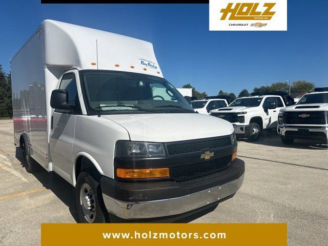 2024 Chevrolet Express Base