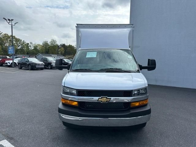 2024 Chevrolet Express Base