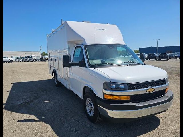 2024 Chevrolet Express Base