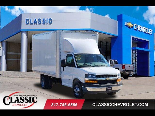 2024 Chevrolet Express Base