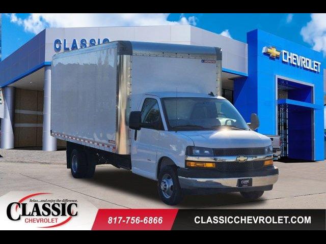 2024 Chevrolet Express Base