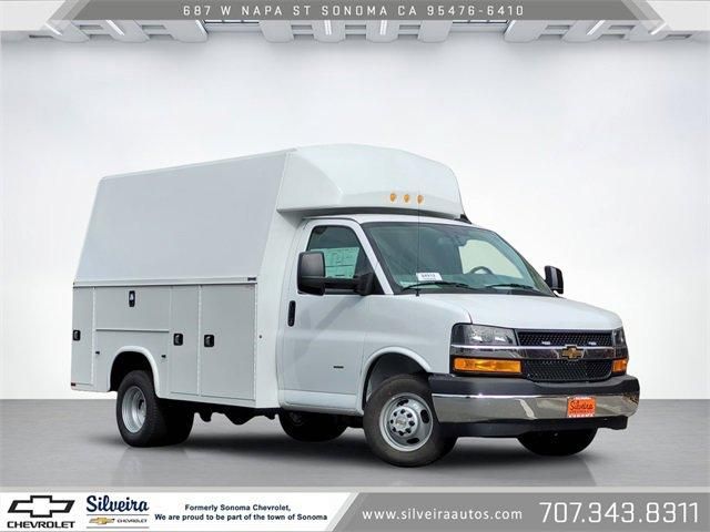 2024 Chevrolet Express Base