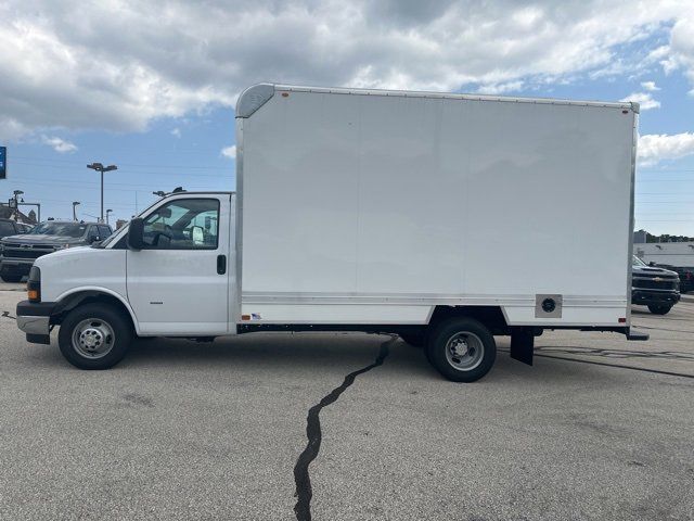 2024 Chevrolet Express Base