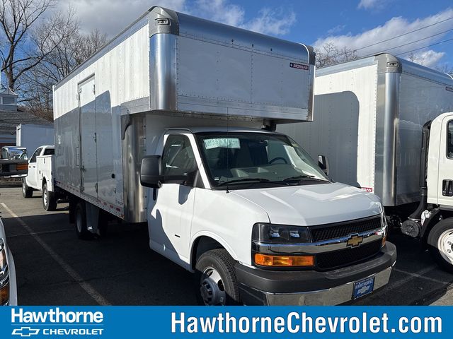 2024 Chevrolet Express Base