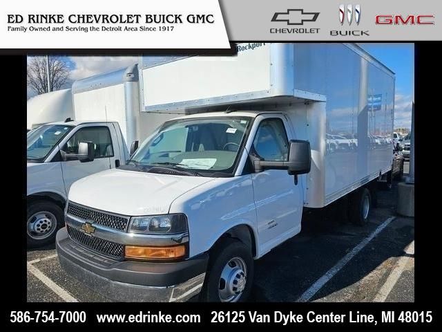 2024 Chevrolet Express Base