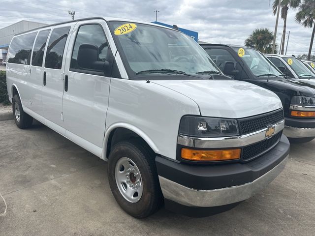 2024 Chevrolet Express LT