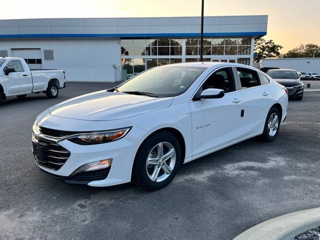 2024 Chevrolet Malibu LS