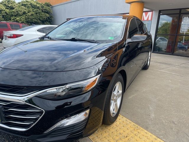 2024 Chevrolet Malibu LS