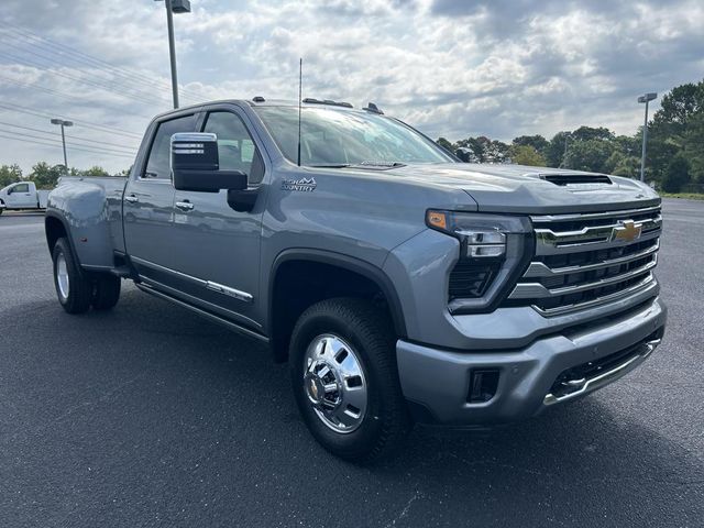 2024 Chevrolet Silverado 3500HD High Country