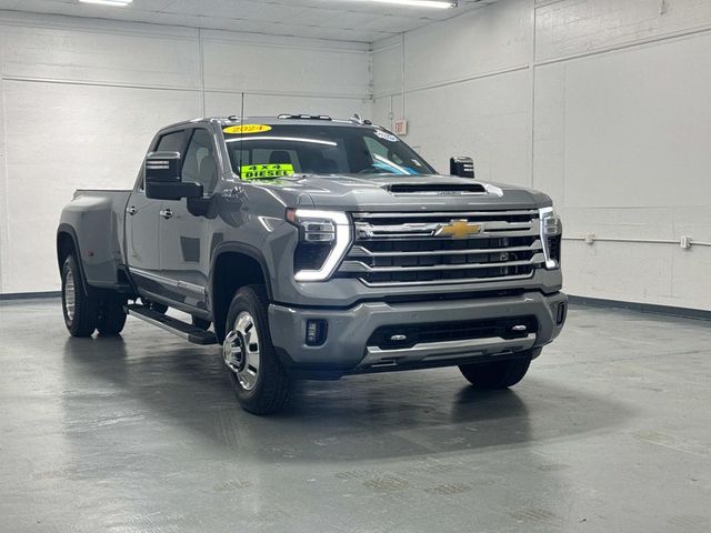 2024 Chevrolet Silverado 3500HD High Country