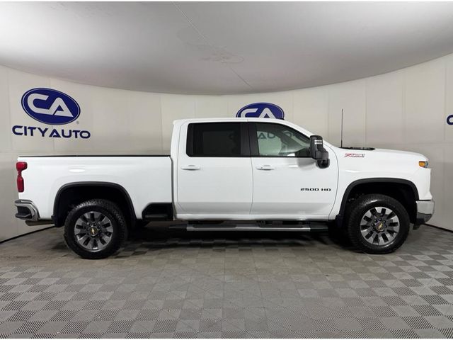 2024 Chevrolet Silverado 2500HD LT