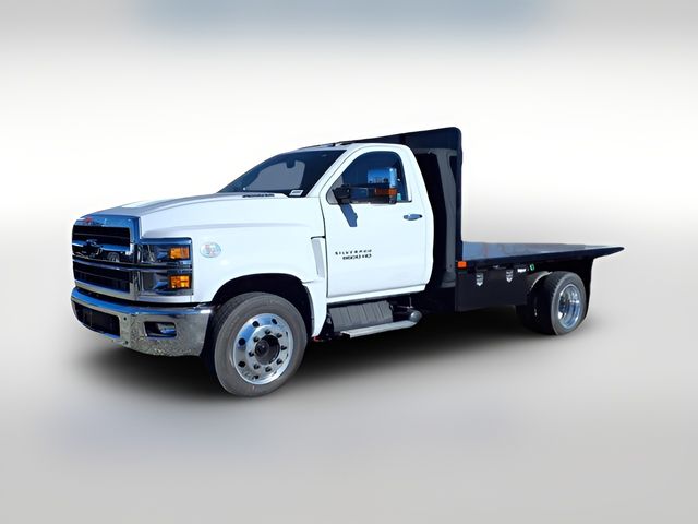 2024 Chevrolet Silverado MD LT