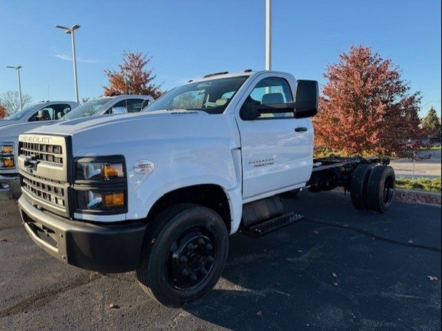 2024 Chevrolet Silverado MD 