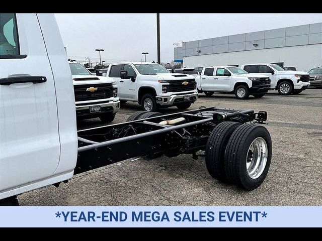 2024 Chevrolet Silverado MD Work Truck