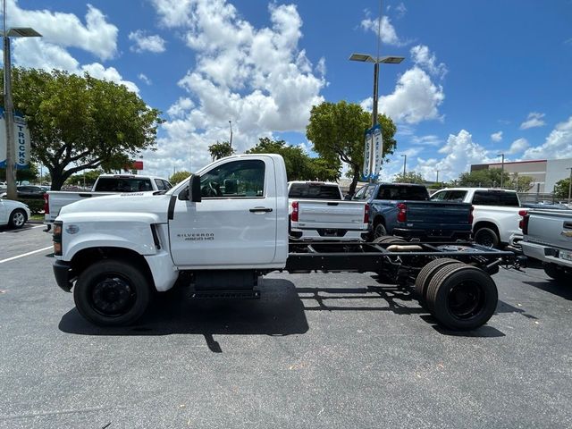 2024 Chevrolet Silverado MD Work Truck