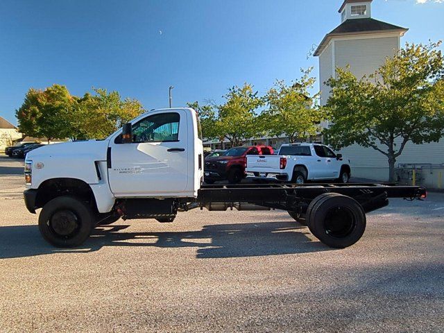 2024 Chevrolet Silverado MD Work Truck